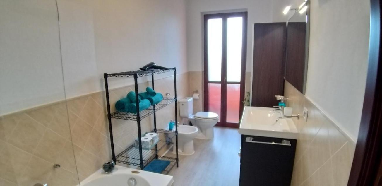 Ferienwohnung Casa Rosy - Stanza Privata Con Bagno Esclusivo E Parcheggio Gratuito Porto Torres Exterior foto
